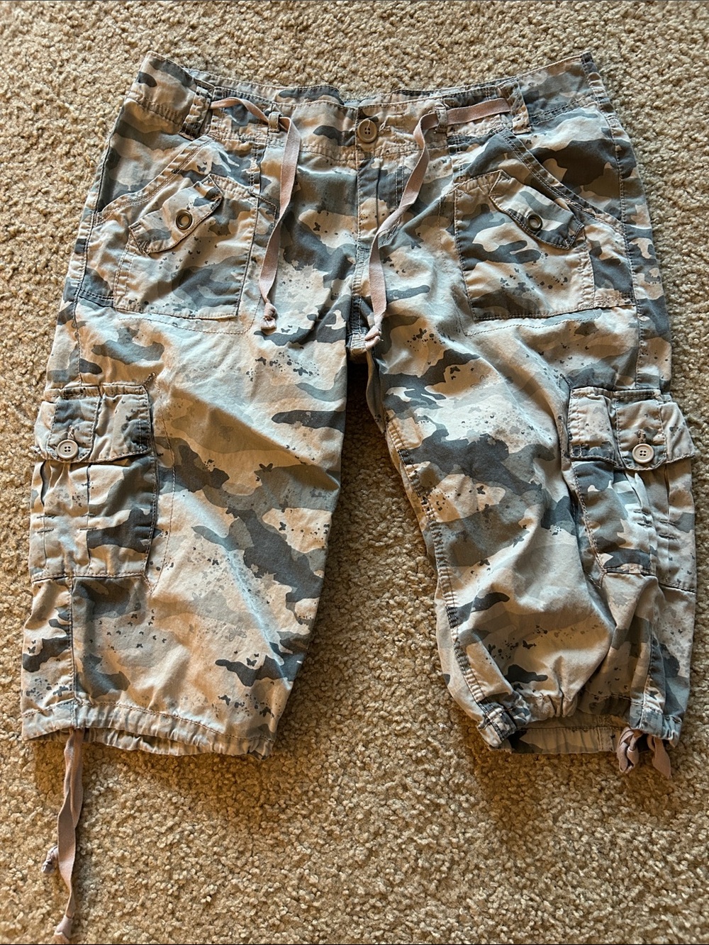 UNIONBAY Women's Camo Capris in Beige and Gray